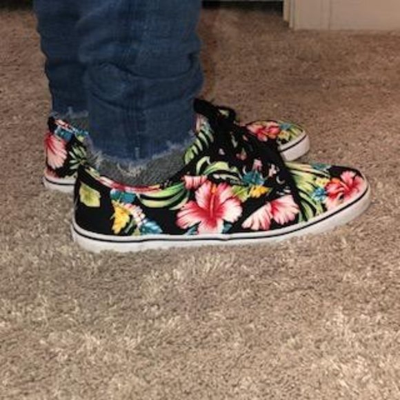 Vans shoes - Picture 1 of 5